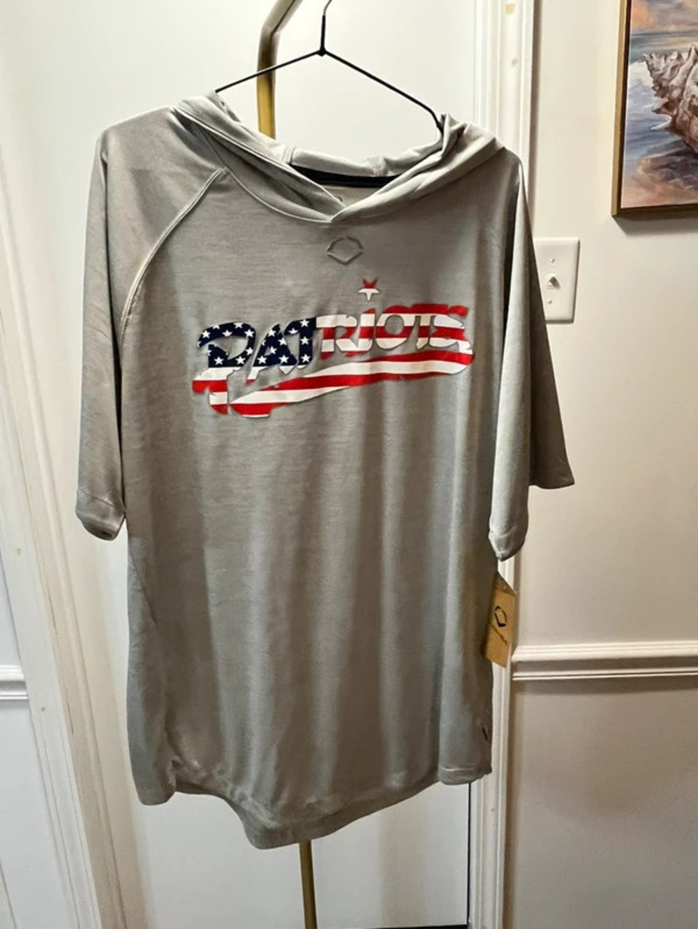 NWT EvoShield Men’s American Flag Short Sleeve Hoodie XL